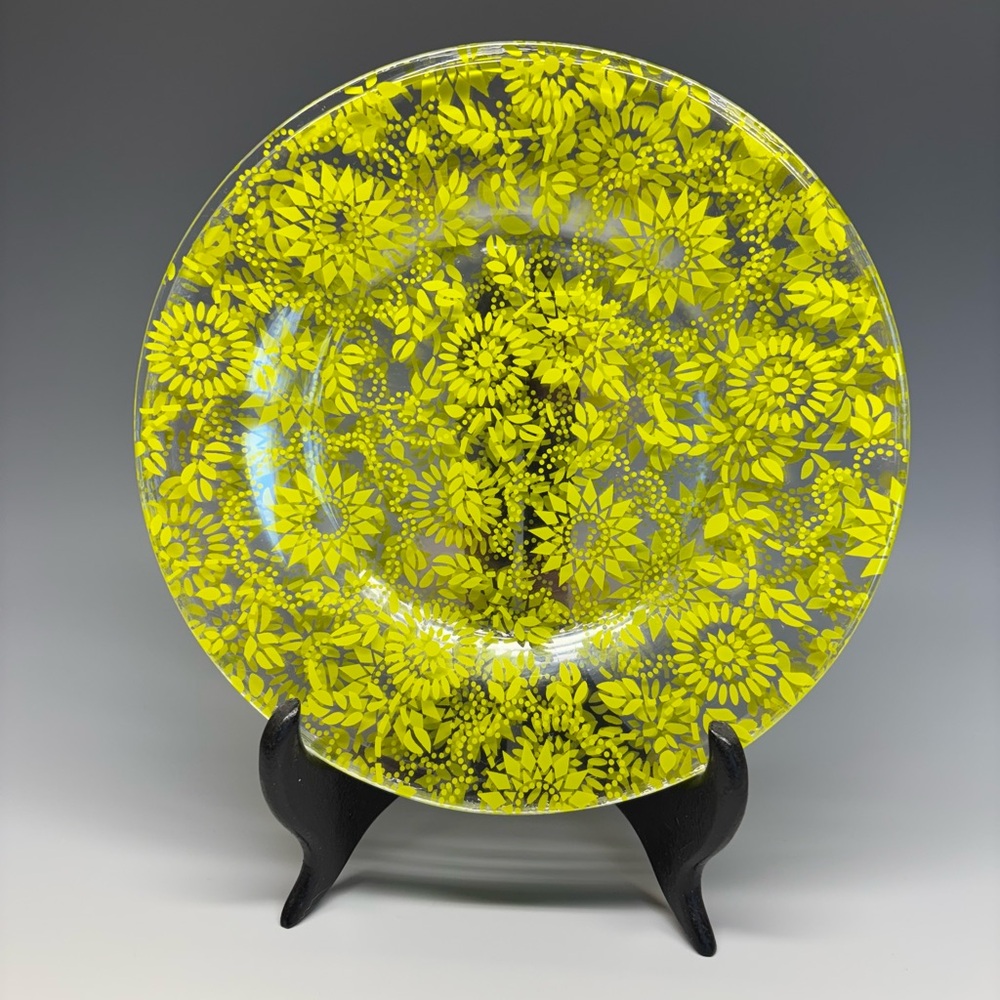 Lime Green Clear Glass Set Of 5 FLORAL SALAD PLATES 8" 70s Eclectic